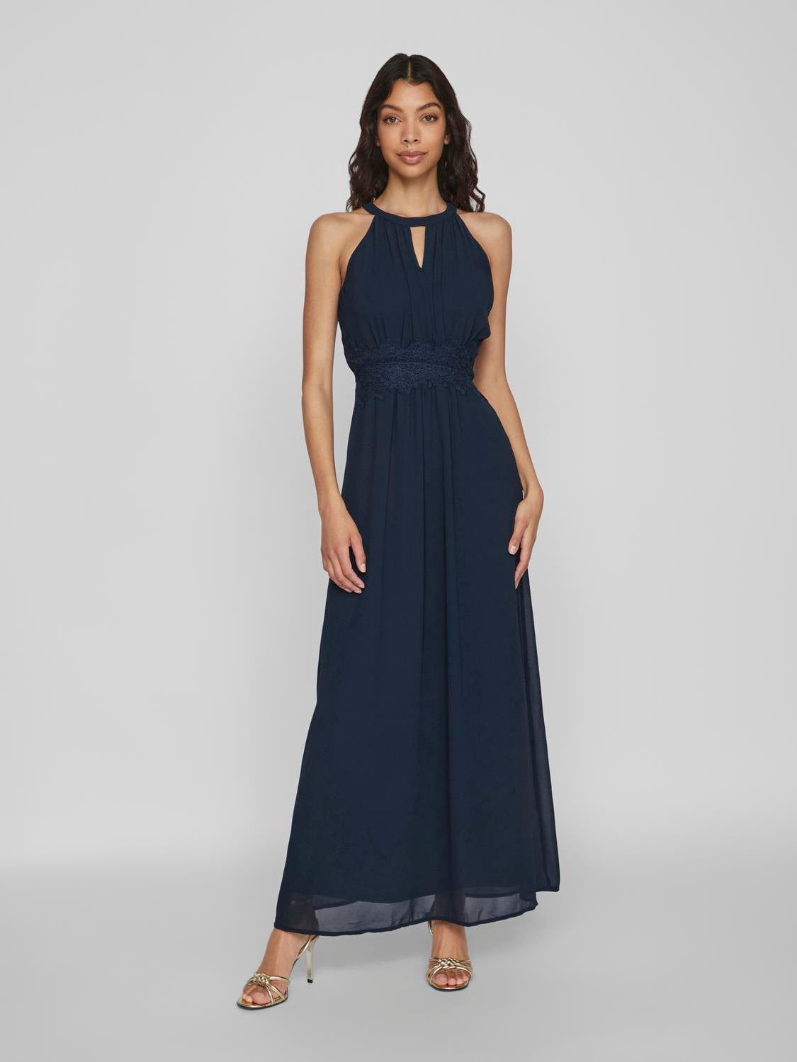 model_shot-front